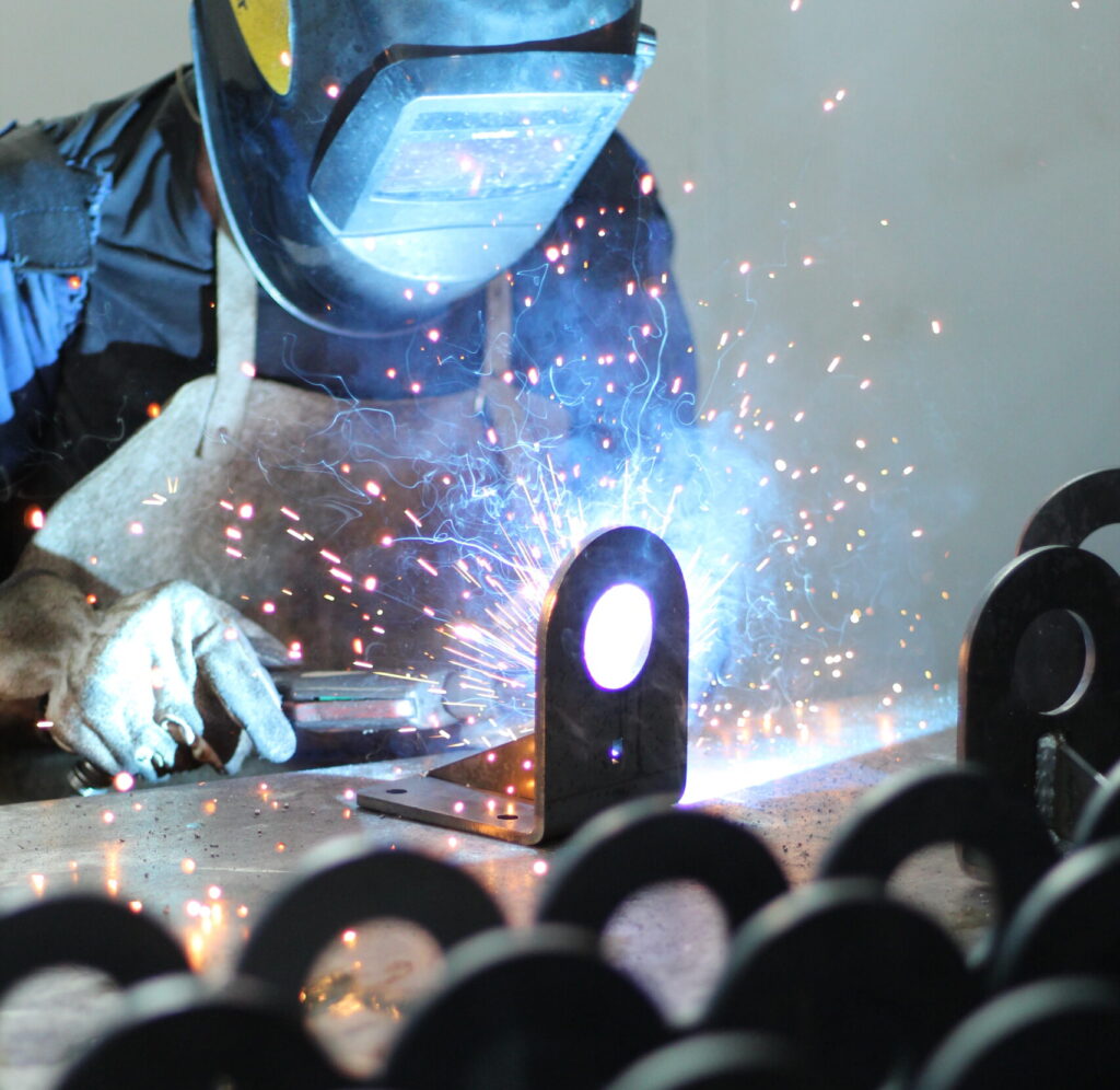 solda-mig-soldagem-industrial-grampel-01