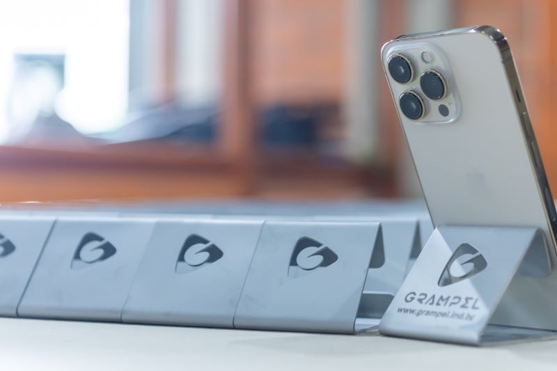 como evitar rebarba em corte laser