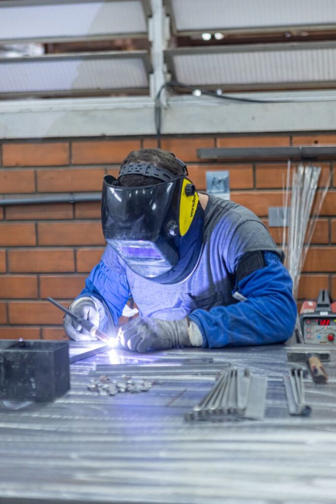 como fazer orçamento de caldeiraria​